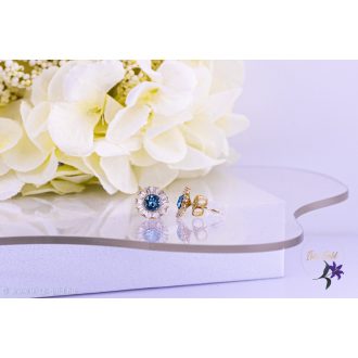   Liza antiallergén virág alakú fülbevaló középen kék kristálykővel-14K 