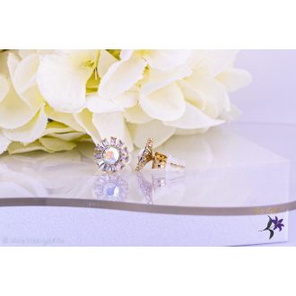   Liza antiallergén virág alakú fülbevaló középen galaxi kristálykővel-14K 