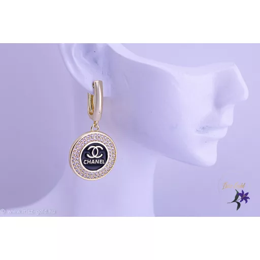 Lile antiallergén kerek fülbevaló középen fekete diszitéssel ( Chanel) felirattal-14K 