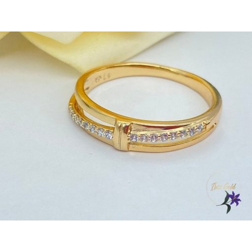 Xuping Korina gold antiallergén szolid karikagyűrű apró cirkónia kövekkel 18K
