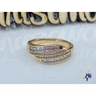   Delila gold antiallergén gyűrű különleges forma, cirkónia kövek 18K