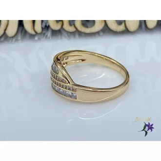   Delila gold antiallergén gyűrű különleges forma, cirkónia kövek 18K