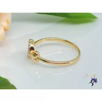   Betti antiallergén kisméretű, tini gyűrű szív alakú mintával, kövekkel 18K