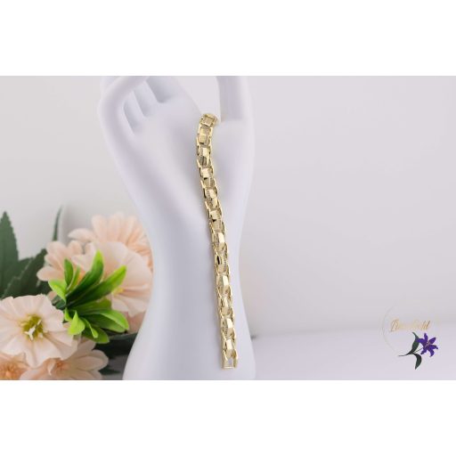 Celina antiallergén Egyedi karkötő kis fehér kövekkel-14K 