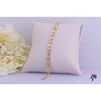   Mimi antiallergén kis szivekből álló karkötő kőnélküli-14K 