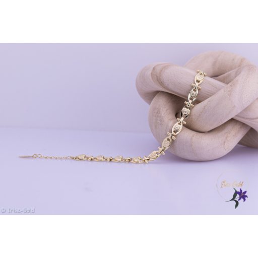 Mimi antiallergén kis szivekből álló karkötő kőnélküli-14K 