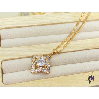   Xuping Roxána gold antiallergén köves medálos nyaklánc 18K - fehér
