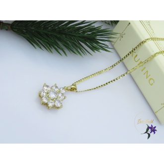 Helen Xuping bőrbarát fehérköves medálos nyaklánc-14K