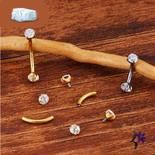 Titanium ives piercing mindkét végén cirkóna kő 